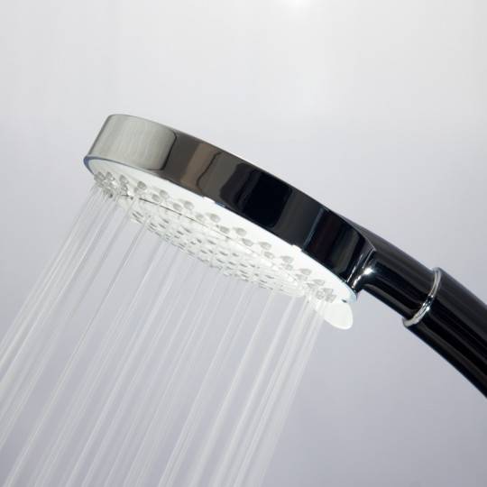 Douchette multifonctions en ABS chromé et flexible inox double agraffage