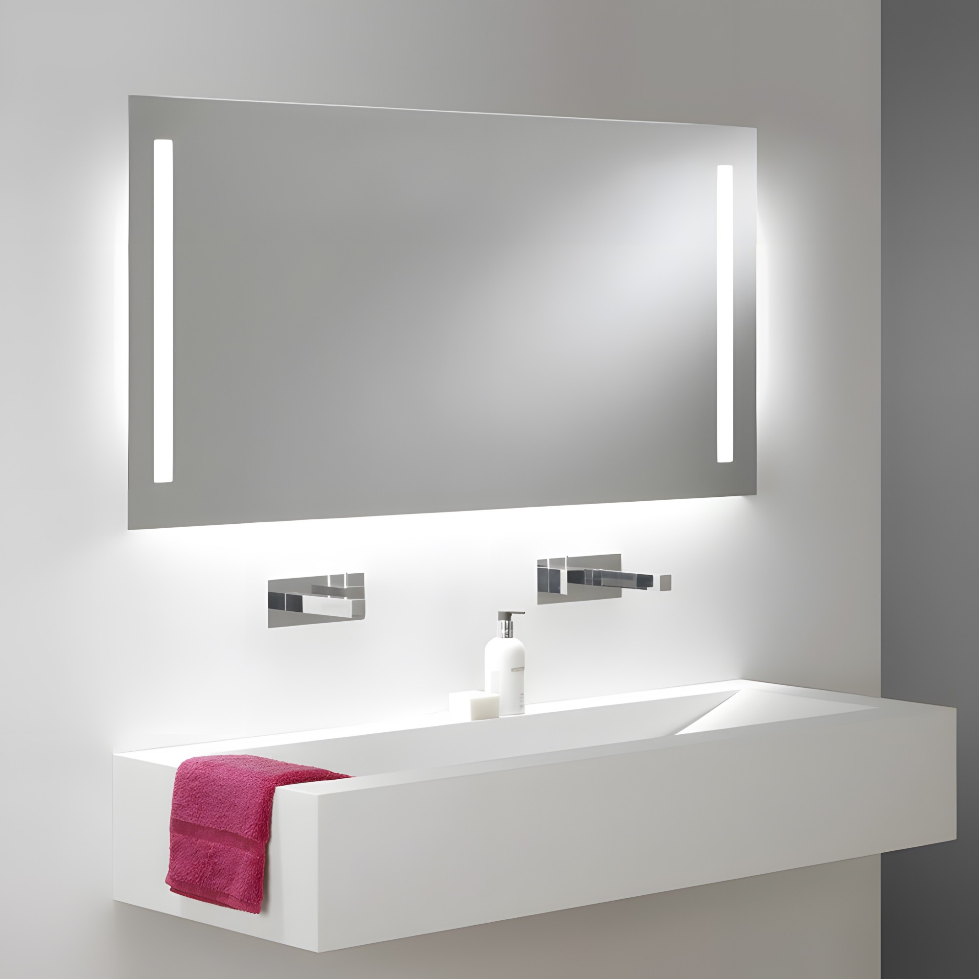 Miroir salle de bain VISIO 140x75 cm avec rétroéclairage LED et prises électriques
