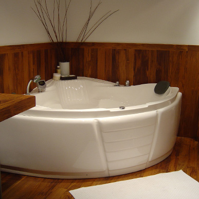 Baignoire balnéo